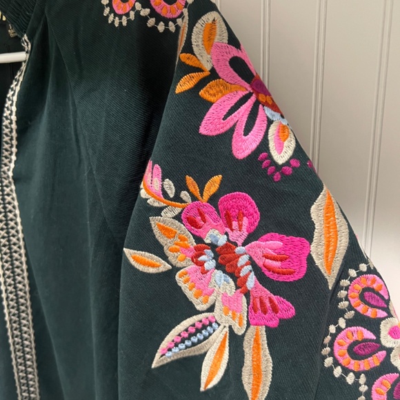 THML Puff Sleeve Top NWT- Small - Picture 2 of 6